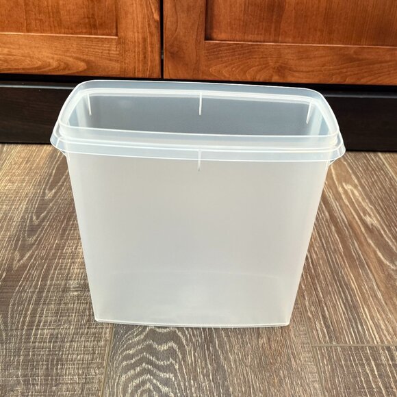 Tupperware Cereal Storer - Picture 8 of 15